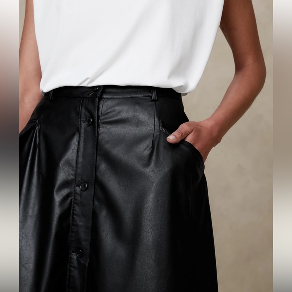 Banana Republic NWT Vegan Leather Midi Skirt (2) - Picture 3 of 12